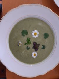 Neunkr&auml;utersuppe